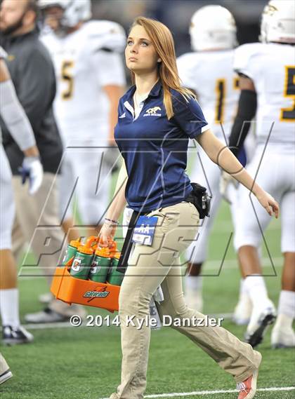 Thumbnail 3 in Allen vs. Cypress Ranch (UIL 6A Division 1 Final) photogallery.