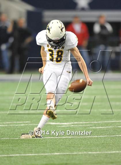 Thumbnail 3 in Allen vs. Cypress Ranch (UIL 6A Division 1 Final) photogallery.