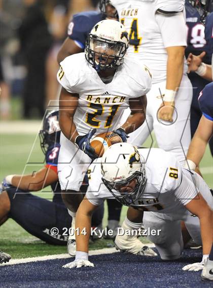 Thumbnail 3 in Allen vs. Cypress Ranch (UIL 6A Division 1 Final) photogallery.