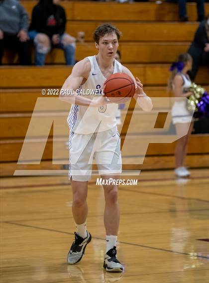 Thumbnail 2 in Bellarmine Prep vs Sumner (SPSL 4A playoff) photogallery.
