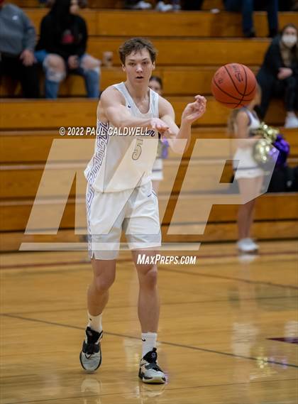 Thumbnail 3 in Bellarmine Prep vs Sumner (SPSL 4A playoff) photogallery.