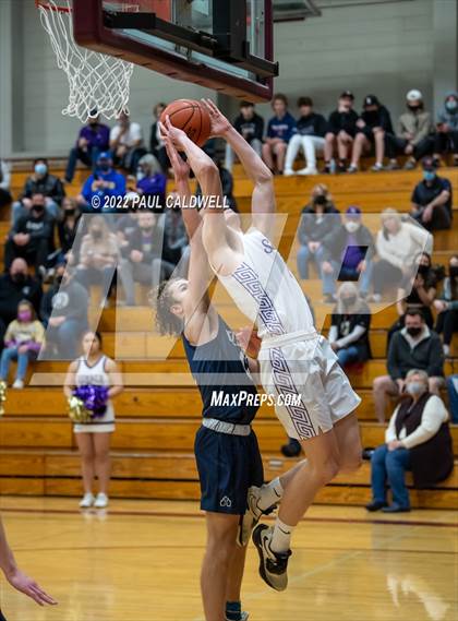 Thumbnail 2 in Bellarmine Prep vs Sumner (SPSL 4A playoff) photogallery.