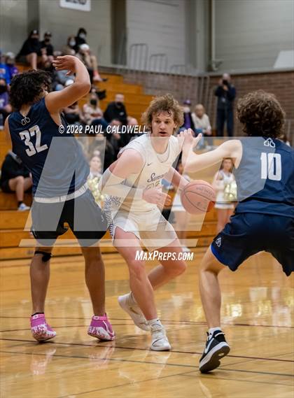 Thumbnail 2 in Bellarmine Prep vs Sumner (SPSL 4A playoff) photogallery.
