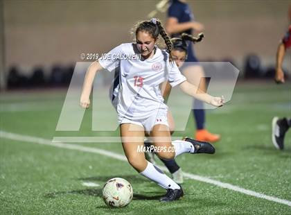 Thumbnail 3 in Lee [Robert E.] vs Brandeis (UIL 6A Bi-District Playoff) photogallery.