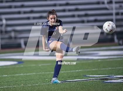 Thumbnail 3 in Lee [Robert E.] vs Brandeis (UIL 6A Bi-District Playoff) photogallery.