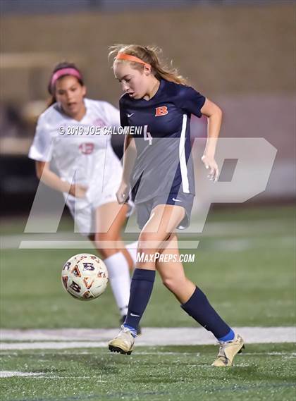 Thumbnail 3 in Lee [Robert E.] vs Brandeis (UIL 6A Bi-District Playoff) photogallery.