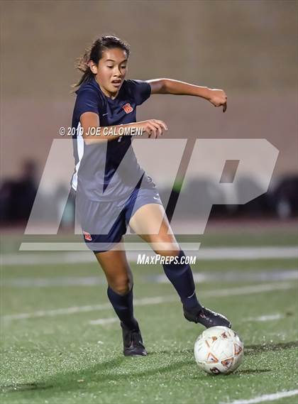 Thumbnail 1 in Lee [Robert E.] vs Brandeis (UIL 6A Bi-District Playoff) photogallery.