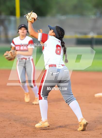 Thumbnail 2 in River Valley vs. Northland Prep Academy (AIA 2A Semifinal) photogallery.
