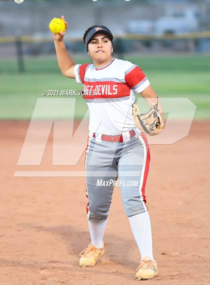 Thumbnail 3 in River Valley vs. Northland Prep Academy (AIA 2A Semifinal) photogallery.