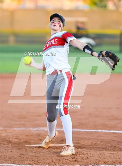 Thumbnail 1 in River Valley vs. Northland Prep Academy (AIA 2A Semifinal) photogallery.