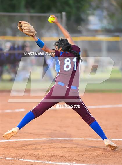 Thumbnail 1 in River Valley vs. Northland Prep Academy (AIA 2A Semifinal) photogallery.