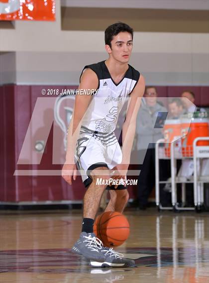 Thumbnail 2 in De La Salle vs. Beverly Hills (Rancho Mirage Holiday Invitational) photogallery.