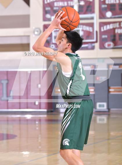 Thumbnail 2 in De La Salle vs. Beverly Hills (Rancho Mirage Holiday Invitational) photogallery.