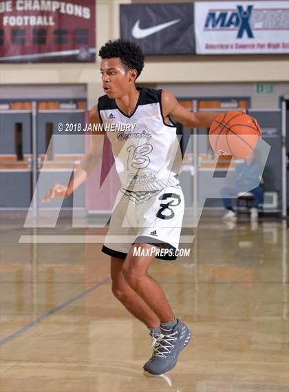 Thumbnail 1 in De La Salle vs. Beverly Hills (Rancho Mirage Holiday Invitational) photogallery.