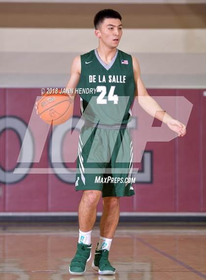 Thumbnail 2 in De La Salle vs. Beverly Hills (Rancho Mirage Holiday Invitational) photogallery.