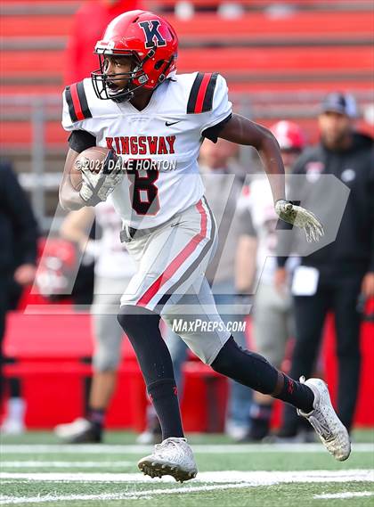 Thumbnail 3 in Kingsway vs. Hillsborough photogallery.