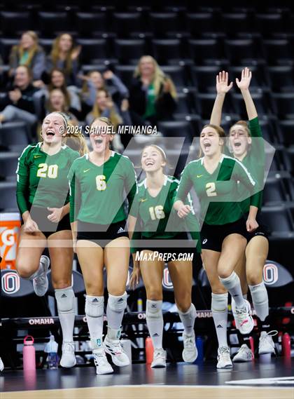 Thumbnail 2 in Gretna vs. Papillion-LaVista South photogallery.