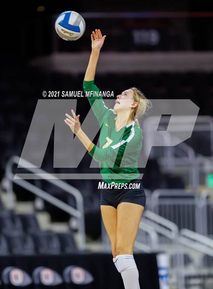 Thumbnail 1 in Gretna vs. Papillion-LaVista South photogallery.