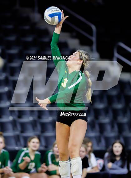 Thumbnail 1 in Gretna vs. Papillion-LaVista South photogallery.