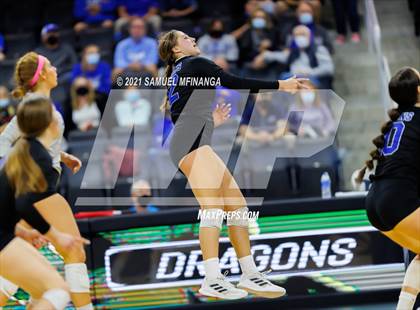 Thumbnail 2 in Gretna vs. Papillion-LaVista South photogallery.