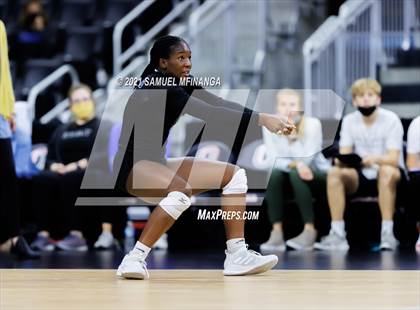 Thumbnail 3 in Gretna vs. Papillion-LaVista South photogallery.