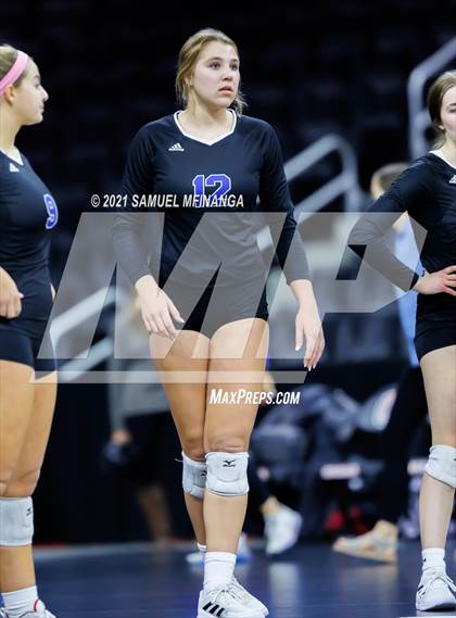 Thumbnail 3 in Gretna vs. Papillion-LaVista South photogallery.