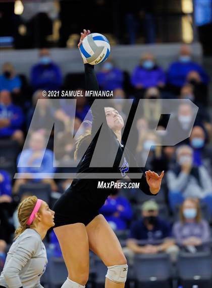 Thumbnail 2 in Gretna vs. Papillion-LaVista South photogallery.