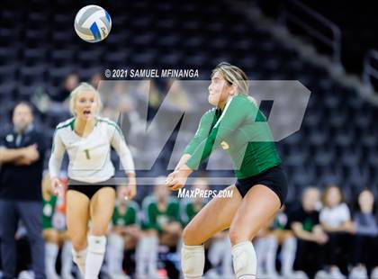 Thumbnail 2 in Gretna vs. Papillion-LaVista South photogallery.