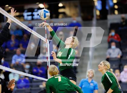 Thumbnail 3 in Gretna vs. Papillion-LaVista South photogallery.
