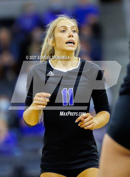 Thumbnail 2 in Gretna vs. Papillion-LaVista South photogallery.