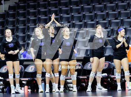 Thumbnail 2 in Gretna vs. Papillion-LaVista South photogallery.