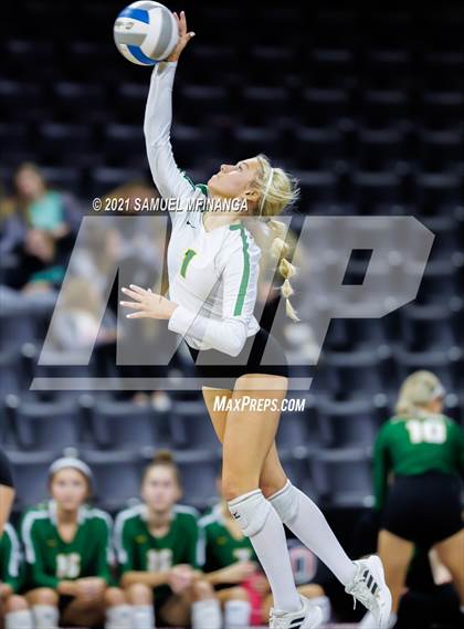 Thumbnail 3 in Gretna vs. Papillion-LaVista South photogallery.