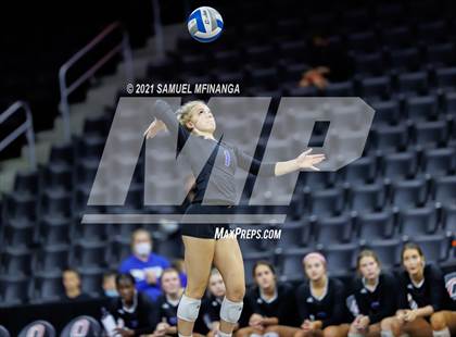Thumbnail 1 in Gretna vs. Papillion-LaVista South photogallery.
