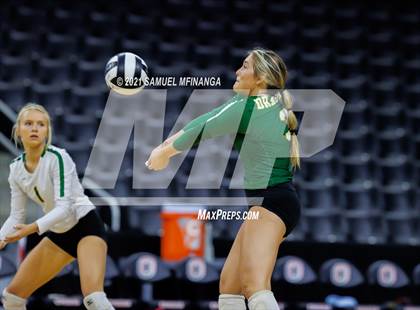 Thumbnail 3 in Gretna vs. Papillion-LaVista South photogallery.