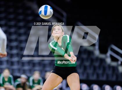 Thumbnail 3 in Gretna vs. Papillion-LaVista South photogallery.