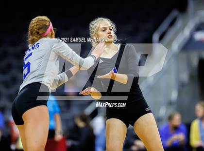 Thumbnail 2 in Gretna vs. Papillion-LaVista South photogallery.