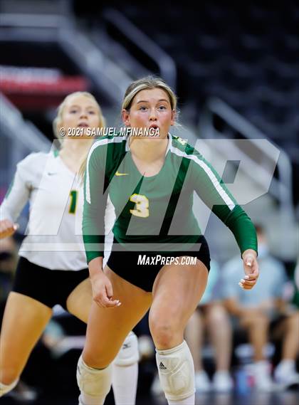 Thumbnail 1 in Gretna vs. Papillion-LaVista South photogallery.
