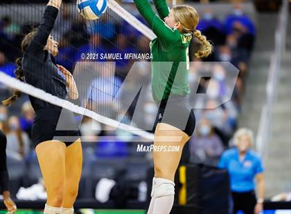 Thumbnail 1 in Gretna vs. Papillion-LaVista South photogallery.