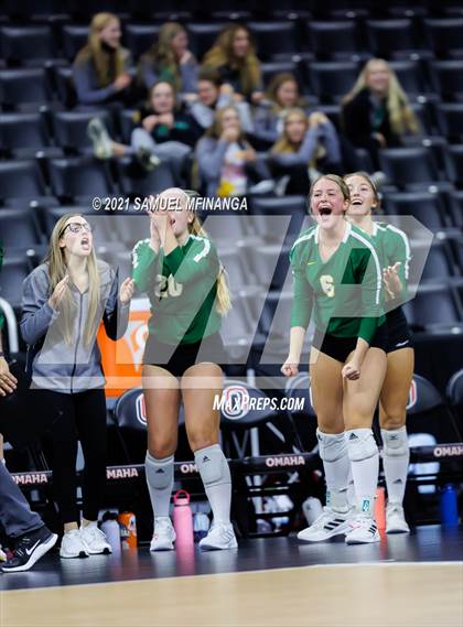 Thumbnail 1 in Gretna vs. Papillion-LaVista South photogallery.
