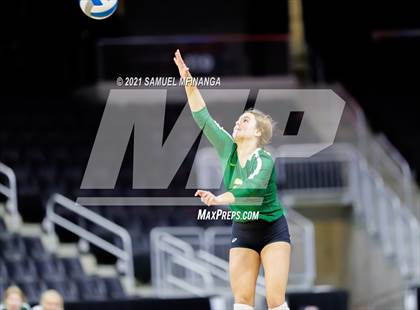 Thumbnail 2 in Gretna vs. Papillion-LaVista South photogallery.