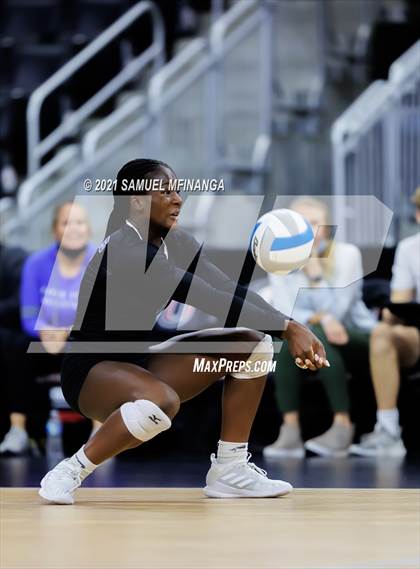 Thumbnail 2 in Gretna vs. Papillion-LaVista South photogallery.