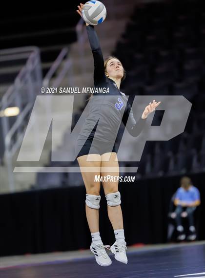 Thumbnail 3 in Gretna vs. Papillion-LaVista South photogallery.