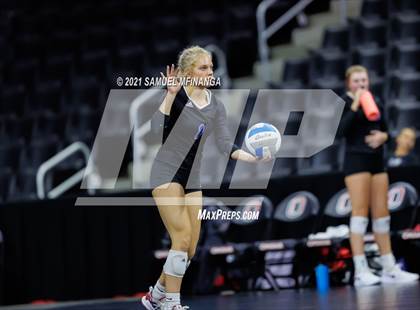 Thumbnail 2 in Gretna vs. Papillion-LaVista South photogallery.