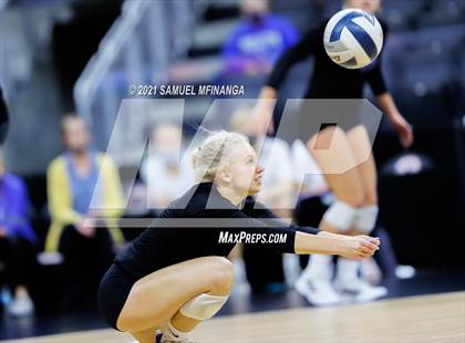 Thumbnail 1 in Gretna vs. Papillion-LaVista South photogallery.