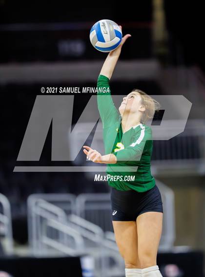 Thumbnail 1 in Gretna vs. Papillion-LaVista South photogallery.