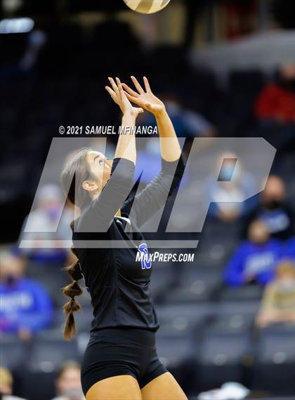 Thumbnail 2 in Gretna vs. Papillion-LaVista South photogallery.