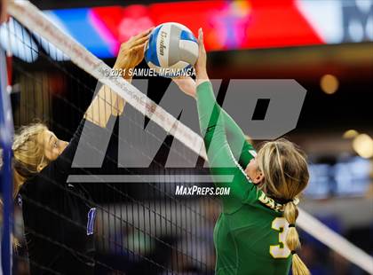 Thumbnail 3 in Gretna vs. Papillion-LaVista South photogallery.
