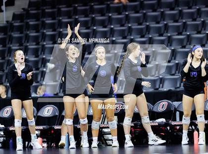 Thumbnail 1 in Gretna vs. Papillion-LaVista South photogallery.