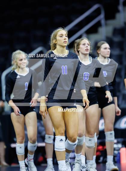 Thumbnail 2 in Gretna vs. Papillion-LaVista South photogallery.
