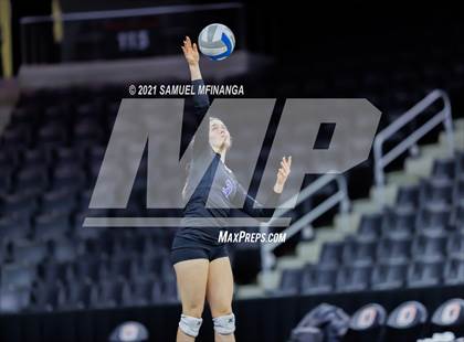 Thumbnail 3 in Gretna vs. Papillion-LaVista South photogallery.